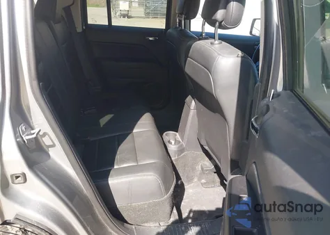 2015 Jeep Patriot High Altitude Edition z USA, uszkodzony, nr VIN 1C4NJRFB2FD168448